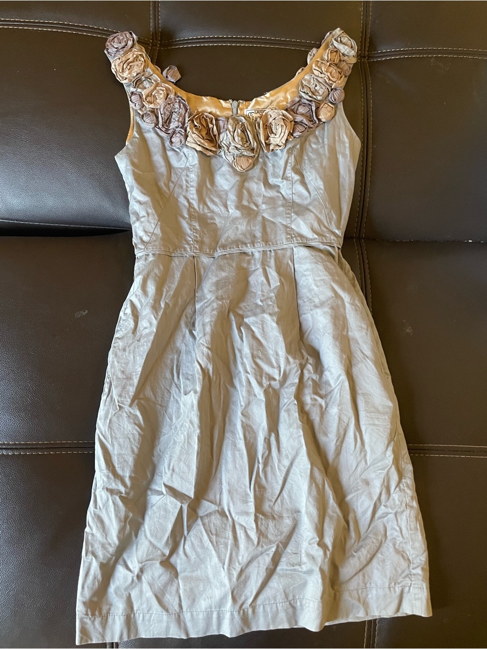 Ivory Sleeveless Dress with Floral Neckline, vintage